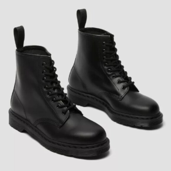 Dr Martens 1460 Mono Smooth Leather Lace Up Boots in Black - Size 6 - Picture 1 of 8